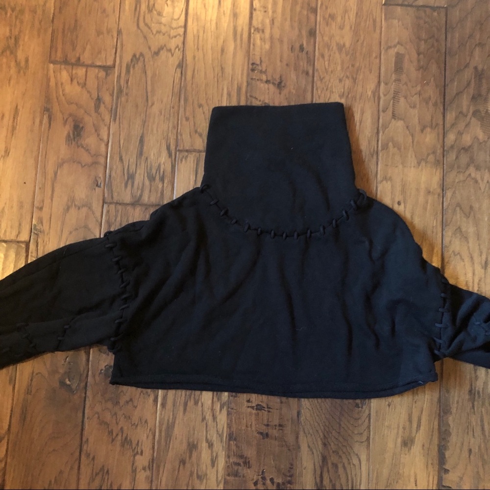 Alo cropped stitch sweater